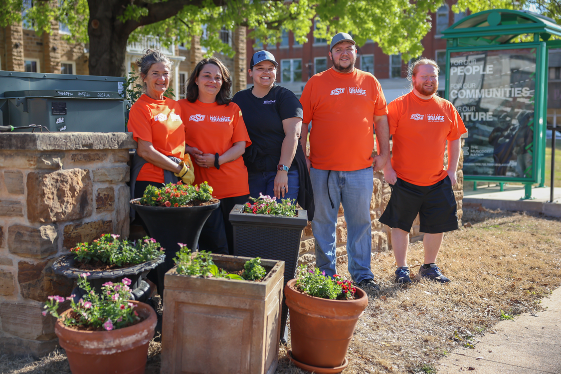 OSU Institute of Technology Partners with Okmulgee Main Street for Day of Service Tuesday, April 16, 2024